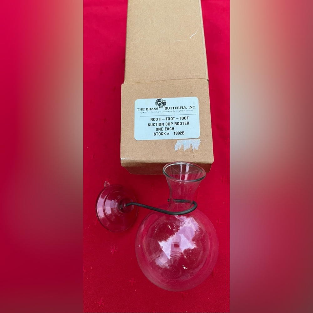 Suction cup rooter, new in the box
